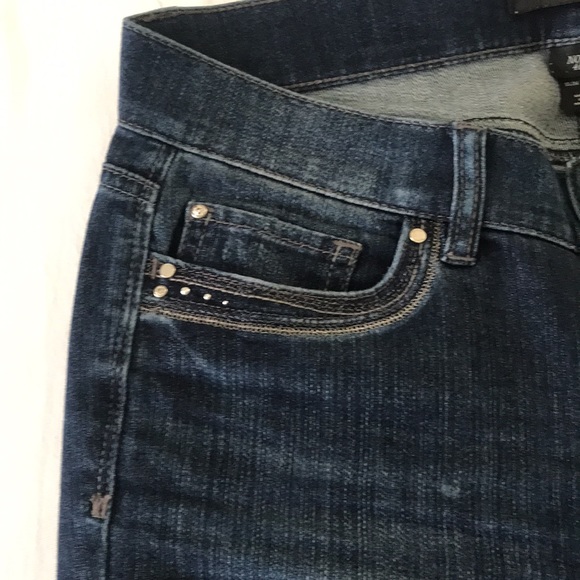 WHBM Noir Slim Ankle Distressed Straight leg Jean - Picture 6 of 12